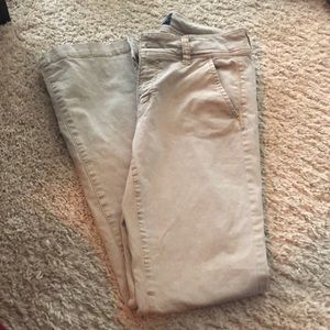 American Eagle - Tan stretch khakis
